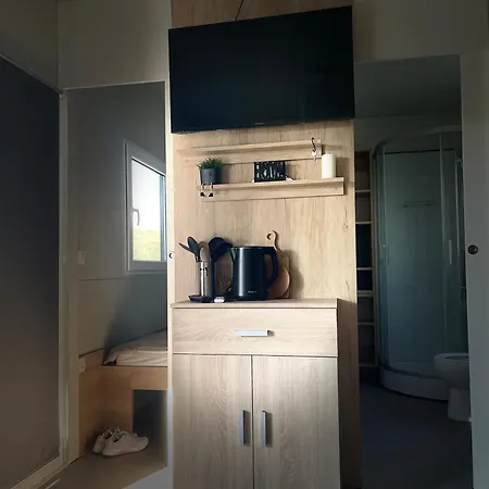 V&p Mobile Homes 营地